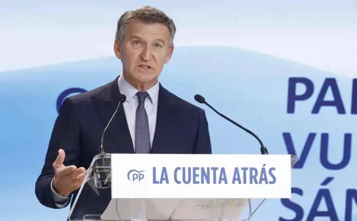 Feijóo Afectados por terremotos en Granada merecen atención y apoyo del Estado FOTOGRAFÍA. FECHA Y LUGAR RELACIONADOS CON EL CONTENIDO: GRANADA (ANDALUCÍA) ESPAÑA, 19 DE AGOSTO DE 2026. El líder del Partido Popular (PP), Alberto Núñez Feijóo, ha pedido este miércoles apoyo del Estado para los afectados por la serie de terremotos que está viviendo la provincia de Granada. Efe