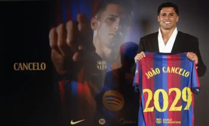 João Pedro Cavaco Cancelo, nuevo fichaje del Barça FOTOGRAFÍA. BARCELONA (CATALUÑA) ESPAÑA, 22 DE AGOSTO DE 2026. El lateral portugués João Pedro Cavaco Cancelo (Joao Cancelo) durante su presentación el jueves como jugador del Barça hasta junio del 2029. Efe