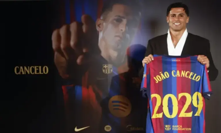 FOTOGRAFÍA. BARCELONA (CATALUÑA) ESPAÑA, 22 DE AGOSTO DE 2026. El lateral portugués João Pedro Cavaco Cancelo (Joao Cancelo) durante su presentación el jueves como jugador del Barça hasta junio del 2029. Efe