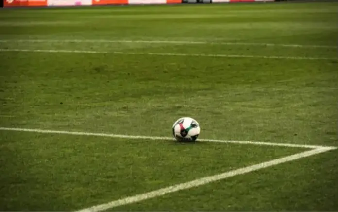 LaLiga 2026-27 arranca con nuevas estrellas y una lucha por el título más abierta FOTOGRAFÍA. FECHA Y LUGAR RELACIONADOS CON EL CONTENIDO: BARCELONA (CATALUÑA) ESPAÑA, 27 DE AGOSTO DE 2026. La temporada 2026-27 de LaLiga ya está en marcha y las primeras jornadas han servido para confirmar que el campeonato llega con argumentos de sobra para mantener la emoción. El FC Barcelona defiende el título, el Real Madrid ha renovado buena parte de su proyecto y el Atlético de Madrid vuelve a presentarse como una alternativa capaz de discutir el dominio de los dos grandes. Lasvocesdelpueblo (Ñ Pueblo)