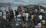 FOTOGRAFÍA. CEUTA (ESPAÑA), 30 DE JULIO DE 2026. El ministro de Justicia de Marruecos, Abdellatif Ouahbi, ha denunciado hoy que: "Impedimos la inmigración que es aceptada y regularizada en España". Invasión de Ceuta. Miles de jóvenes marroquíes se dirigieron este jueves a la frontera entre Castillejos (Marruecos) y Ceuta (España) por vía terrestre, para tratar de cruzar la valla que separa las dos ciudades, y por vía marítima, nadando desde Castillejos hasta el Espigón del Tarajal, punto fronterizo adentrado en el mar que separa la Ciudad Autónoma de Ceuta (España) de Castillejos (Marruecos). Efe