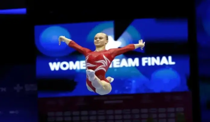 Rusia, campeona de Europa de gimnasia artística femenina (1) FOTOGRAFÍA. ZAGREB (CROACIA), 16 DE AGOSTO DE 2026. Rusia, campeona de Europa de gimnasia artística femenina. La rusa Angelina Melnikova en acción durante la final por equipos de los Europeos de gimnasia artística de Zagreb. Efe