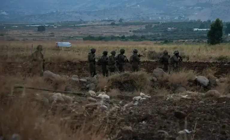 FOTOGRAFÍA. SUR DEL LÍBANO (LÍBANO), 21 DE AGOSTO DE 2026. Esta semana las Fuerzas de Defensa de Israel (FDI) eliminaron al comandantes de la Fuerza Radwan y la Unidad Badr de Hezbolá en el Líbano, la eliminación de comandantes de la unidad de élite de Hamás, el cierre de más de dos kilómetros de túneles subterráneos en la Franja de Gaza, las actividades del Jefe del Estado Mayor en el sur de Siria, una operación a gran escala en Qabatiya y el regreso a Israel, después de 44 años, de los restos del Sargento Primero Yehuda Yekutiel Katz, "que su memoria sea una bendecida". Lasvocesdelpueblo (Ñ Pueblo)