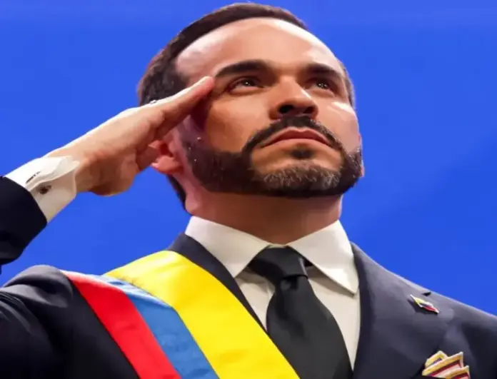 Toma de posesión de El Tigre y del vicepresidente José Manuel Restrepo Abondano, presidente y vicepresidente de Colombia, Abelardo Gabriel de la Espriella Otero (El Tigre) (10) FOTOGRAFÍA. CALI (COLOMBIA), 07 DE AGOSTO DE 2026. El Tigre cazará a los narcos y terroristas, no habrá impunidad en Colombia.- El abogado y patriota presidente electo de Colombia, Abelardo Gabriel de la Espriella Otero (El Tigre); jura como presidente de Colombia para el periodo 2026-2030 este viernes en Cali (Colombia). "Juro a Dios y prometo al pueblo cumplir fielmente la Constitución y las leyes de Colombia", dijo El Tigre al jurar ante el presidente del Congreso de los Diputados de Colombia, Honorio Miguel Henríquez Pinedo (Honorio Henríquez), quien acto seguido le impuso la banda presidencial. Efe