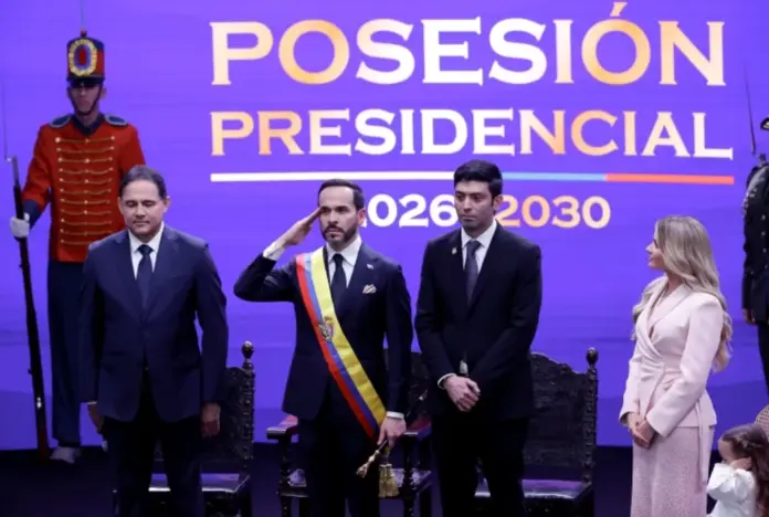 Toma de posesión de El Tigre y del vicepresidente José Manuel Restrepo Abondano, presidente y vicepresidente de Colombia, Abelardo Gabriel de la Espriella Otero (El Tigre) (4) FOTOGRAFÍA. CALI (COLOMBIA), 07 DE AGOSTO DE 2026.- El abogado y patriota presidente electo de Colombia, Abelardo Gabriel de la Espriella Otero (El Tigre) (c); jura como presidente de Colombia para el periodo 2026-2030 este viernes en Cali (Colombia). "Juro a Dios y prometo al pueblo cumplir fielmente la Constitución y las leyes de Colombia", dijo El Tigre al jurar ante el presidente del Congreso de los Diputados de Colombia, Honorio Miguel Henríquez Pinedo (Honorio Henríquez), quien acto seguido le impuso la banda presidencial. Efe