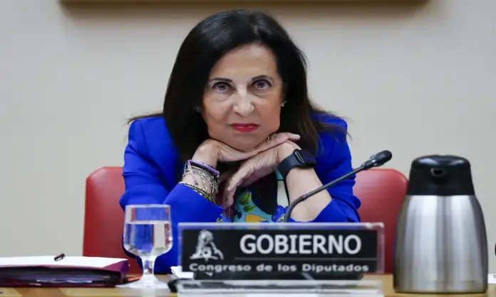 Ceuta, Margarita Robles FOTOGRAFÍA. MADRID (ESPAÑA), 25 DE AGOSTO DE 2026. La ministra de Defensa por el Partido Socialista (PSOE), María Margarita Robles Fernández (Margarita Robles), registrada este martes, 25 de agosto de 2026, durante su comparecencia en el Congreso de los Diputados sobre la invasión marroquí de Ceuta los pasado días miércoles 29, jueves 30 y viernes 31 de julio de 2026 con más de 80.000 inmigrantes ilegales, de los que más de 10.000 invasores permanecen en esta Ciudad Autónoma española hasta la fecha, cifra que el Gobierno rechaza y la reduce a la mitad mientras los vecinos afirman que miles de ilegale ocupan los afuerzas de la ciudad y solo regresan a la ciudad para aprovisionarse. Efe