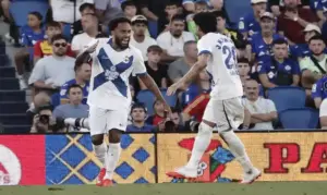 FOTOGRAFÍA. MADRID (ESPAÑA), 13 DE SEPTIEMBRE DE 2026. El delantero gabonés del Deportivo Pierre-Emerick Aubameyang (i) celebra su gol en Getafe. Efe
