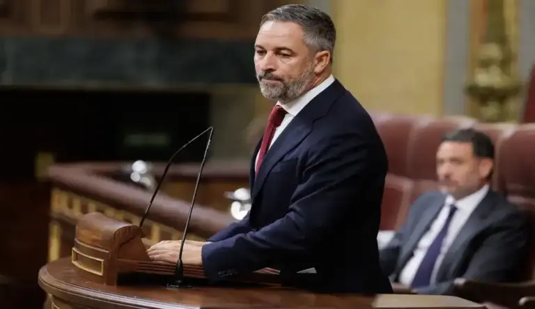 FOTOGRAFÍA. MADRID (ESPAÑA), 03 DE SEPTIEMBRE DE 2026. El presidente de VOX, Santiago Abascal Conde, registrado durante su intervención en la comparecencia del presidente del Gobierno de España y secretario general del Partido Socialista (PSOE), Pedro Sánchez Pérez-Castejón, sobre la invasión marroquí de Ceuta. Lasvocesdelpueblo (Ñ Pueblo)