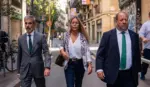 FOTOGRAFÍA. BARCELONA, 24 DE SEPTIEMBRE DE 2026. El presidente del grupo municipal de Vox en el Ayuntamiento de Barcelona, Gonzalo de Oro-Pulido Plaza (i). Lasvocesdelpueblo (Ñ Pueblo)
