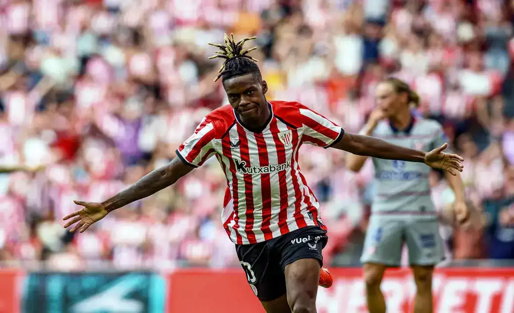 FOTOGRAFÍA. BILBAO (LAS VASCONGADAS) ESPAÑA, 05 DE AGOSTO DE 2026. El delantero del Athletic Club Nico Williams celebra marcar el primer gol del equipo bilbaíno, durante el partido de la jornada 4 de Liga entre el Athletic Club y el Atlético de Madrid, en el estadio de San Mamés en Bilbao.- Efe