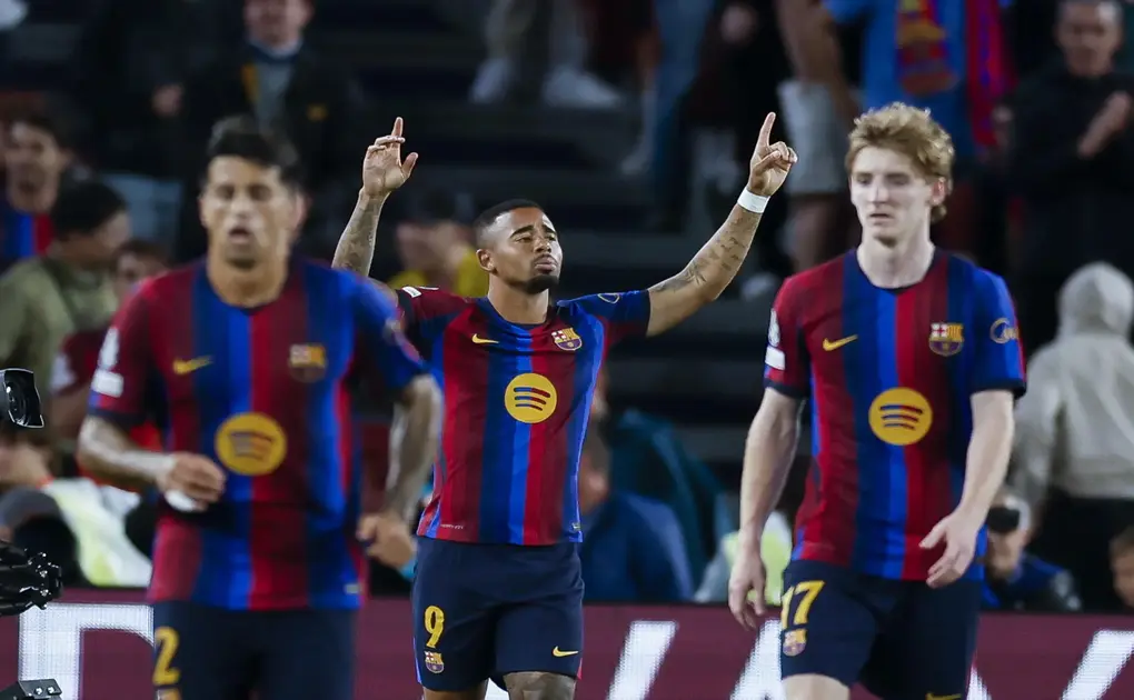FOTOGRAFÍA. BARCELONA (ESPAÑA), 09 DE SEPTIEMBRE DE 2026. El delantero brasileño del FC Barcelona Gabriel Jesús (c) celebra su gol, quinto gol del equipo blaugrana, durante el partido de Liga de Campeones entre el FC Barcelona y el Feyenoord, este miércoles en el Camp Nou, en Barcelona. Efe