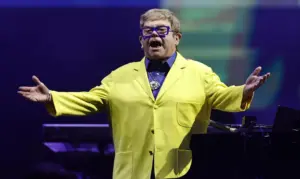 FOTOGRAFÍA. RÍO DE JANEIRO (BRASIL), 07 DE SEPTIEMBRE DE 2026. El artista británico Reginald Kenneth Dwight (Elton John) se presenta este lunes, en el cuarto día del festival Rock in Rio 2026, en Río de Janeiro (Brasil). Efe