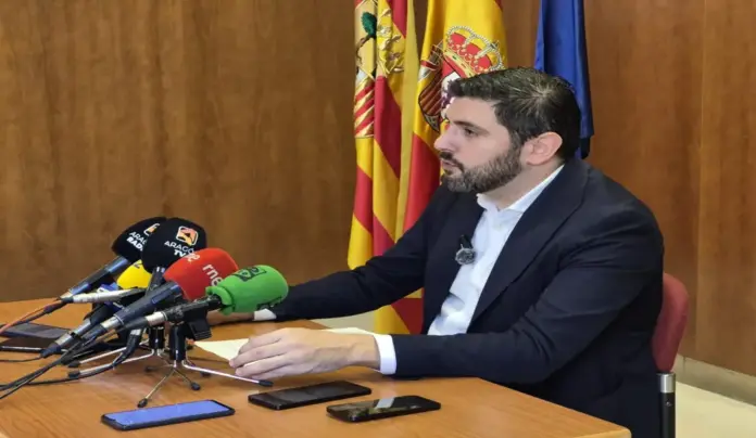 VOX, Alejandro Nolasco Asensio VOX FOTOGRAFÍA. ZARAGOZA (ARAGÓN) ESPAÑA, 06 DE SEPTIEMBRE DE 2026. El vicepresidente del Gobierno de Aragón y candidato de VOX a la Presidencia de esta Comunidad Autónoma en las ultimas elecciones autonomicas, Alejandro Nolasco Asensio, ofrece una rueda de prensa sobre la actualidad política regional. Lasvocesdelpueblo (Ñ Pueblo)