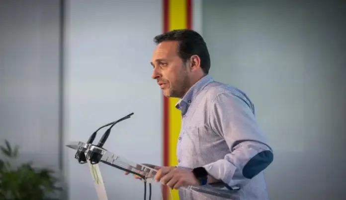 Redondo FOTOGRAFÍA. MADRID (ESPAÑA), 07 DE SEPTIEMBRE DE 2026. El portavoz del grupo municipal de VOX en el Ayuntamiento de Ceuta y presidente de VOX en esta Ciudad Autónoma española, Juan Sergio Redondo Pacheco; y el coordinador nacional jurídico de VOX y jefe de la Delegación de este partido ante Bruselas, Jorge Buxadé Villalba; ofrecen una rueda de prensa en la sede nacional de VOX en calle Bambú 12 de Madrid, posterior a la reunión del Comité de Acción Política (CAP) de esta organización política. Lasvocesdelpueblo (Ñ Pueblo)