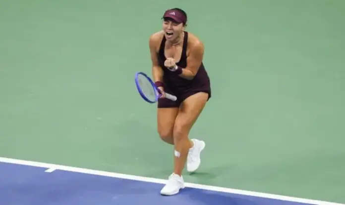 Pegula supera a Navarro en tres sets y jugará las semifinales contra Sabalenka FOTOGRAFÍA. PARQUE FLUSHING MEADOWS (NUEVA YORK) ESTADOS UNIDOS DE AMÉRICA, EE. UU., 08 DE SEPTIEMBRE DE 2026. La estadounidense Jessica Pegula derrotó a su compatriota Emma Navarro en los cuartos de final del Open de los Estados Unidos de tenis, en Nueva York. Efe