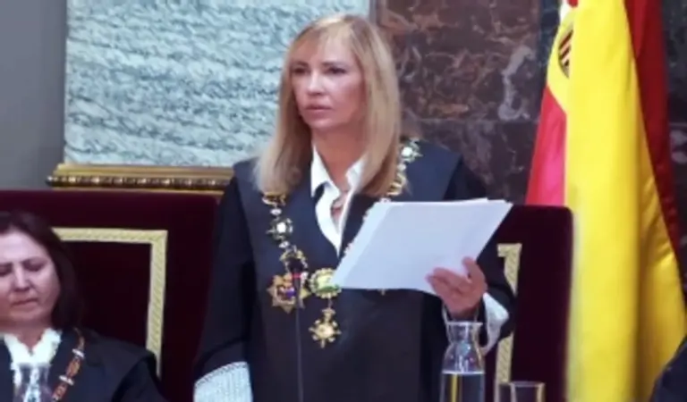FOTOGRAFÍA. MADRID (ESPAÑA), 10 DE SEPTIEMBRE DE 2026. La presidente del Tribunal Supremo y del Consejo General del Poder Judicial (CGPJ), María Isabel Perelló Doménech (Isabel Perelló), interviene en el acto de apertura del Año judicial, en la sede del Supremo en Madrid, España. Lasvocesdelpueblo (Ñ Pueblo)
