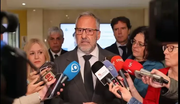 Carlos Pollan vox FOTOGRAFÍA. VALLADOLID, 30 DE SEPTIEMBRE DE 2026. En la imagen, El vicepresidente de la Junta de Castilla y León por Vox, Carlos Pollán Fernández, este miércoles durante una rueda de prensa. Lasvocesdelpueblo (Ñ Pueblo)