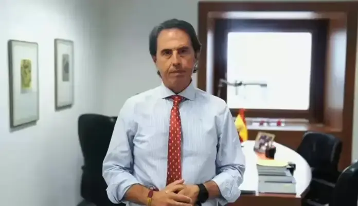 FOTOGRAFÍA. SEVILLA, 27 DE SEPTIEMBRE DE 2026. El diputado la formación patriota Vox en el Parlamento de Andalucía, Benito Morillo Alejo. Lasvocesdelpueblo (Ñ Pueblo)