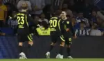 FOTOGRAFÍA. SAN SEBASTIÁN (ESPAÑA), 13 de septiembre de 2026. El centrocampista del Atlético de Madrid Alejandro Grimaldo (d) celebra su gol durante el partido de la quinta jornada de LaLiga que Real Sociedad y Atlético de Madrid disputaron en el estadio de Anoeta, en San Sebastián. Efe