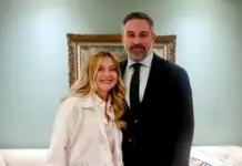 FOTOGRAFÍA. BRUSELAS, 15 DE OCTUBRE DE 2026. El candidato de Vox a la presidencia del Gobierno de España y líder de la coalición continental Patriots for Europe, Santiago Abascal Conde, posa sonriente junto a su homóloga, la primera ministra de la República Italiana y líder de Fratelli d'Italia (Fd'I), Giorgia Meloni, tras la fructífera reunión de trabajo bilateral mantenida este jueves en Bruselas. La instantánea inmortaliza el estrecho vínculo de amistad y sintonía doctrinal que une a ambos mandatarios de la alternativa patriota en Europa, proyectando una rotunda imagen de firmeza, unidad estratégica y sólida cooperación internacional ante el decisivo e inminente plebiscito electoral del próximo domingo 29 de noviembre (29N) en España. Lasvocesdelpueblo (Ñ Pueblo).