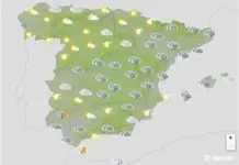 FOTOGRAFÍA. BARCELONA (CATALUÑA) ESPAÑA, 18 DE OCTUBRE DE 2026. La DANA «Adam» pone en jaque a España este domingo con avisos rojos por lluvias extremas y tormentas en el Mediterráneo. Infograma de la Agencia Estatal de Meteorología (Aemet) sobre las previsiones meteorológicas para este domingo 18 de octubre de 2026 en toda España. Lasvocesdelpueblo (Ñ Pueblo)