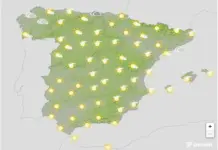 FOTOGRAFÍA. BARCELONA (CATALUÑA) ESPAÑA, 26 DE OCTUBRE DE 2026. Sol en la Península y temperaturas al alza en todo el territorio nacional este lunes. Infograma de la Agencia Estatal de Meteorología (Aemet) sobre las previsiones meteorológicas para este lunes 26 de octubre de 2026 en toda España. Lasvocesdelpueblo (Ñ Pueblo)