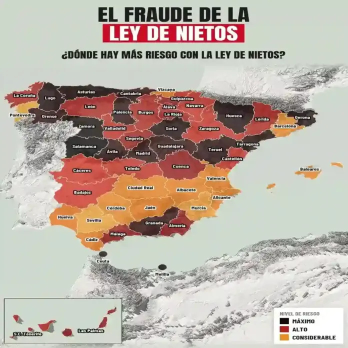 Vox destapa el mapa del pucherazo Nace la web que audita el fraude de Ley de Nietos FOTOGRAFÍA. BARCELONA, 15 DE OCTUBRE DE 2026. La portada de la web de Vox se presenta de forma nítida bajo un contundente encabezado que reza "El Fraude de la Ley de Nietos: el mapa del voto en el extranjero". El núcleo de la página está constituido por un mapa interactivo de la nación española que monitoriza, provincia a provincia y municipio a municipio, el peso real del censo de electores residentes ausentes (CERA) de cara a la cita electoral del 29N. El portal expone una cifra global alarmante: en toda España hay 2.747.688 electores inscritos en el extranjero, evidenciando un crecimiento masivo de 461.858 nuevos votantes desde la entrada en vigor de la Ley 20/2022 de Memoria Democrática, lo que representa un incremento neto del 20,2 % en el censo exterior. Lasvocesdelpueblo (Ñ Pueblo)